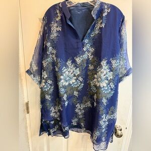 2 for $30 Must bundle / summer Blue Floral Tunic top